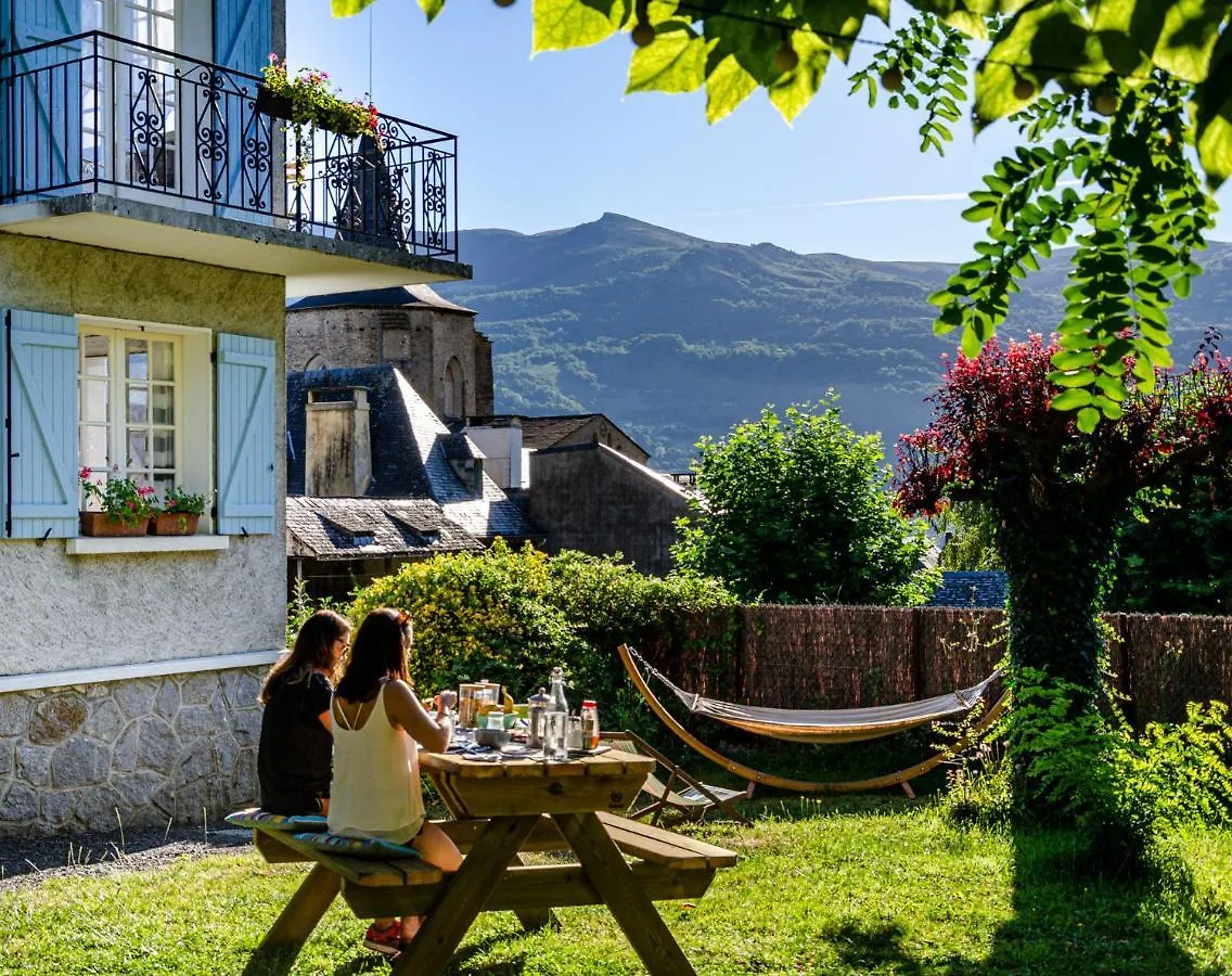 Bed and breakfast Pyrenees Cycling Lodge Saint-Savin