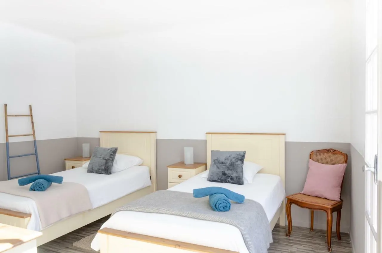 Pyrenees Cycling Lodge Saint-Savin  Saint-Savin (Hautes-Pyrenees)