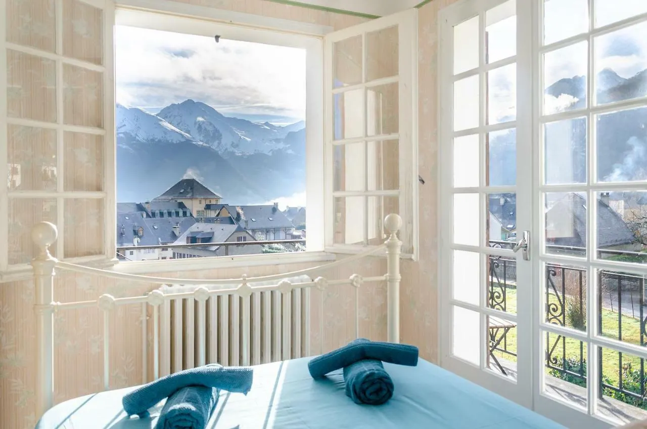 Pyrenees Cycling Lodge Saint-Savin  0*, Saint-Savin (Hautes-Pyrenees)