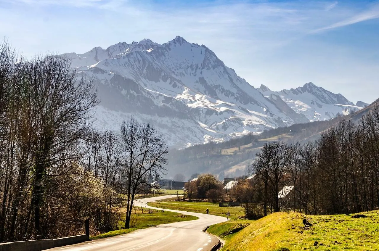 Pyrenees Cycling Lodge Saint-Savin  Francia