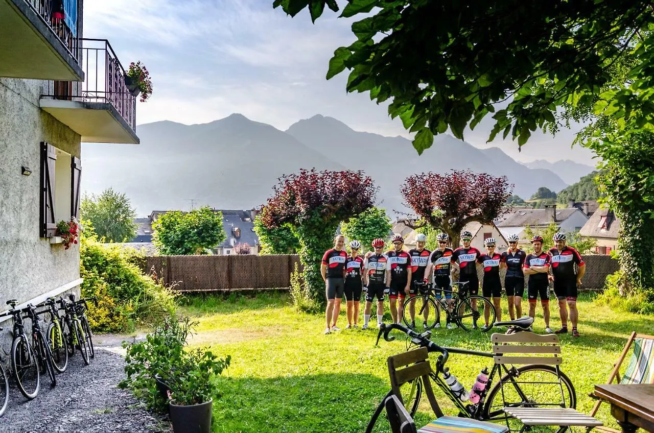 Pyrenees Cycling Lodge Saint-Savin
